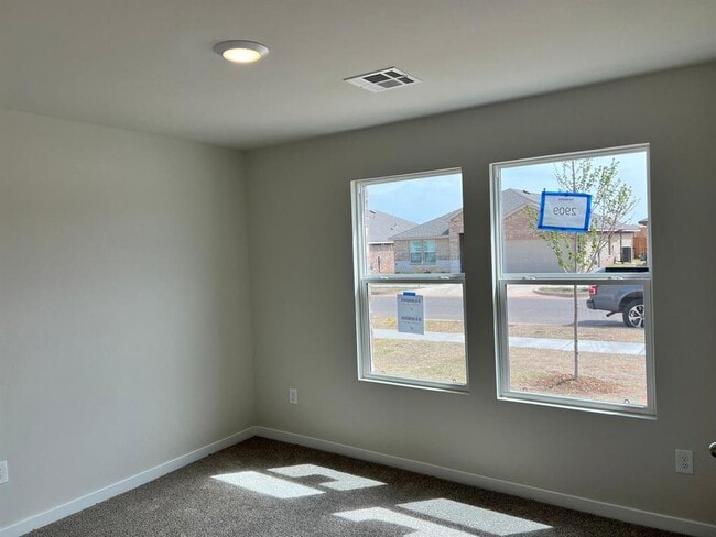 Building Photo - 2909 Firefly Dr