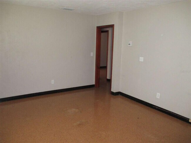 Building Photo - 1248 Woodland Ave