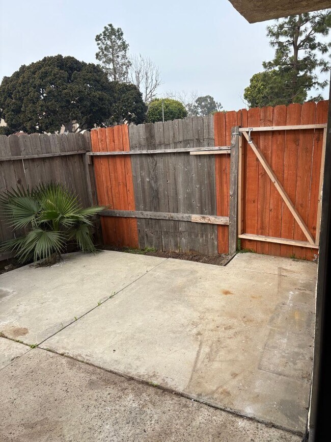 Building Photo - hbr4882