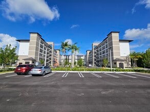 Building Photo - Harbour Springs