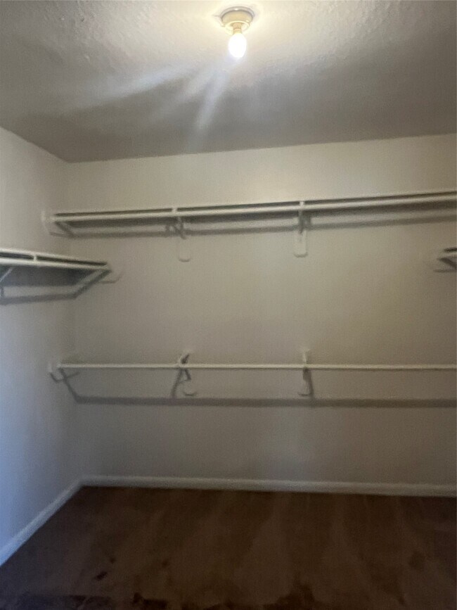 Building Photo - 3223 Amber Meadow Dr