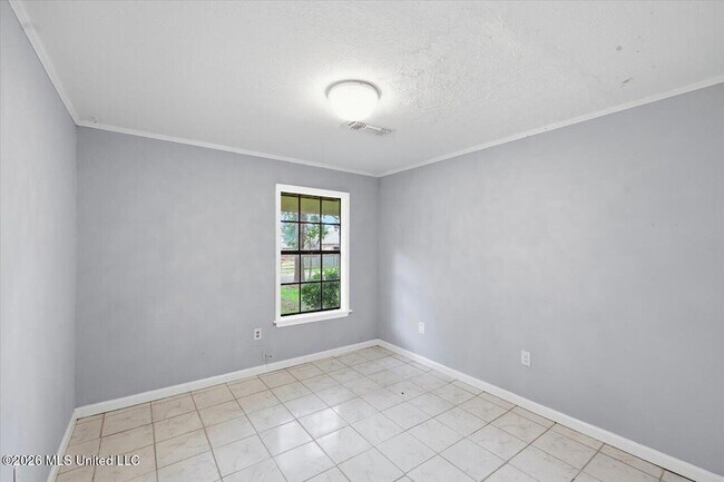 Building Photo - 225 Walnut Ridge St