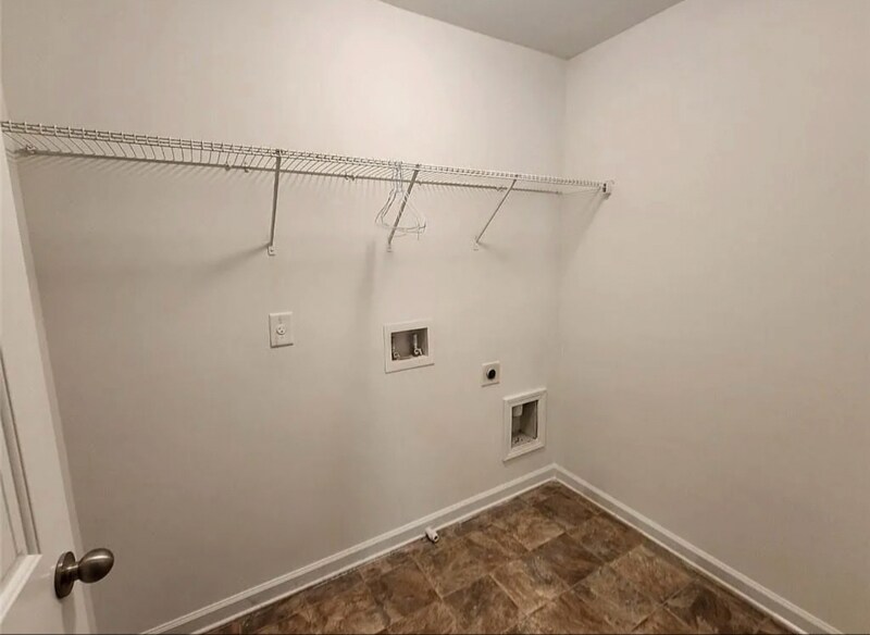 Building Photo - 1620 Townview Ln