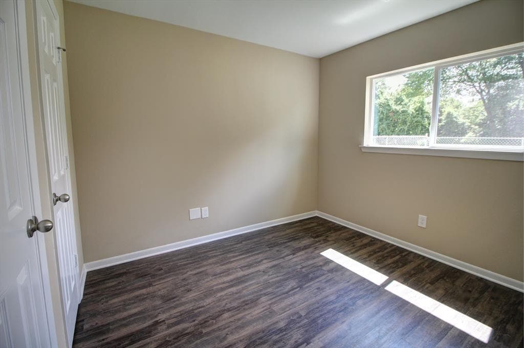 Building Photo - 5811 Cebra St
