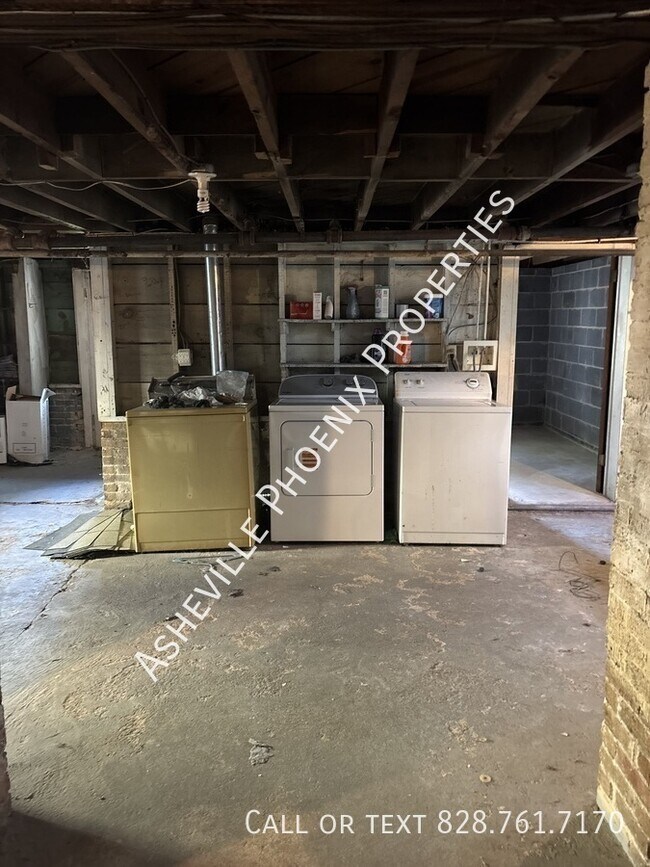 Building Photo - 31 Lucerne Ave