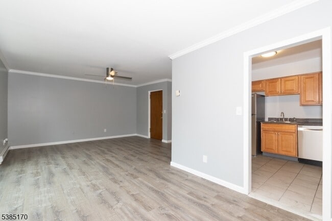 Building Photo - 190 Park St