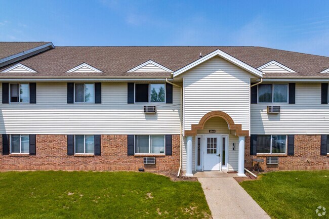 Building Photo - 1/2 OFF FIRST MONTHS RENT SPECIAL!