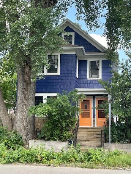Building Photo - 224 Fairview Ave N