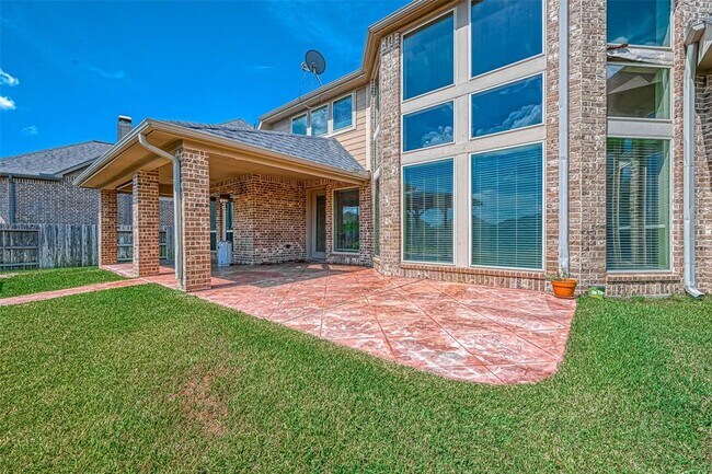 Building Photo - 27415 Blinkwood Park