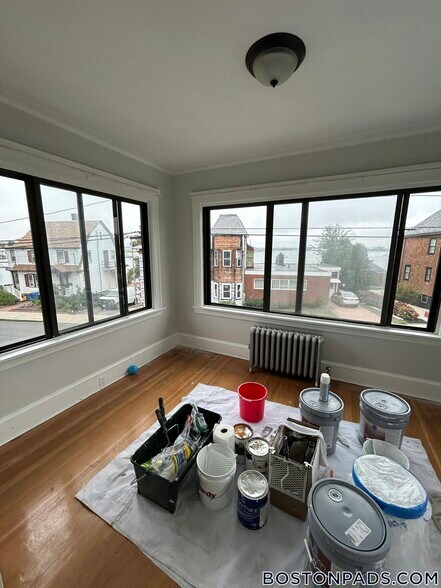 Building Photo - 6 Edgehill Rd