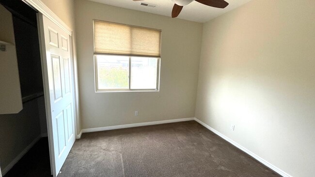 Building Photo - Beautiful 3 Bedroom Home in Coral Canyon!