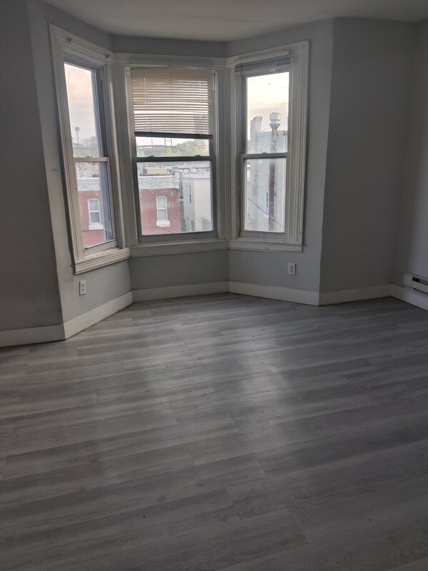 Building Photo - 5210 Master St