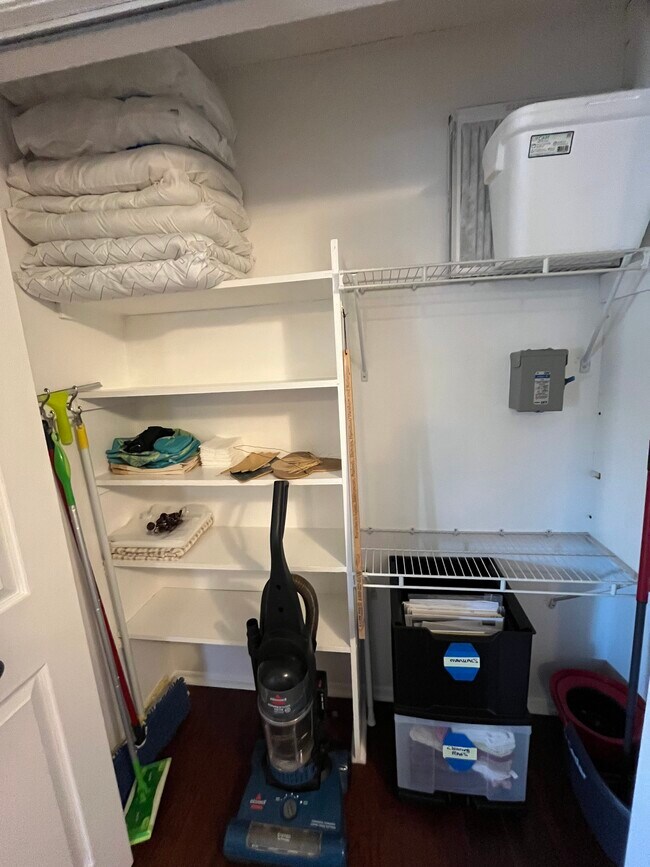 Building Photo - 4031 Davit Dr