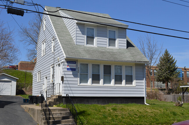 Primary Photo - 240 Lorraine Ave