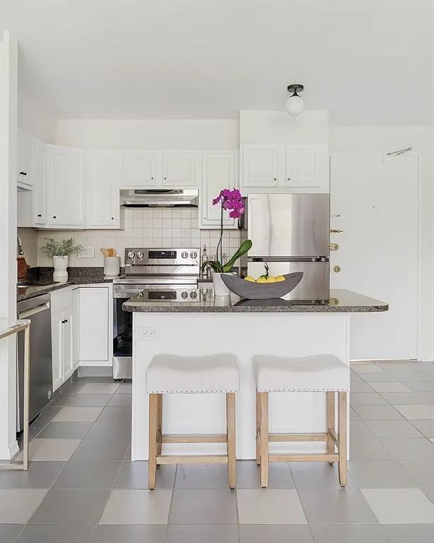 Building Photo - 29 Concord Ave