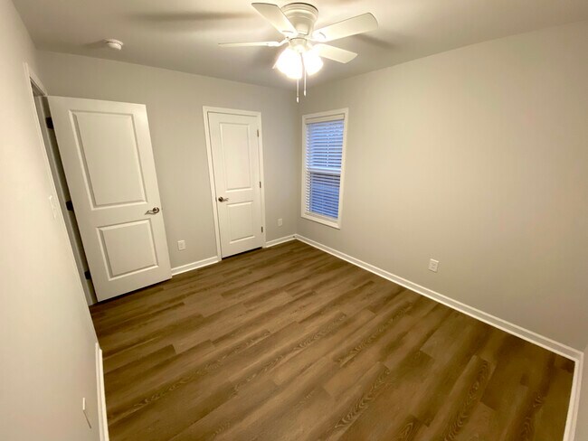 Building Photo - 810 Discovery Cove