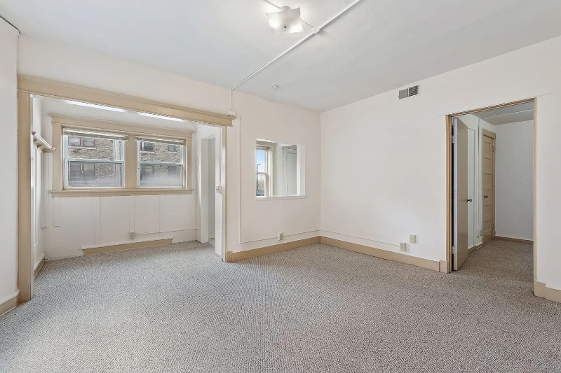 Building Photo - 2311 W Wisconsin Ave