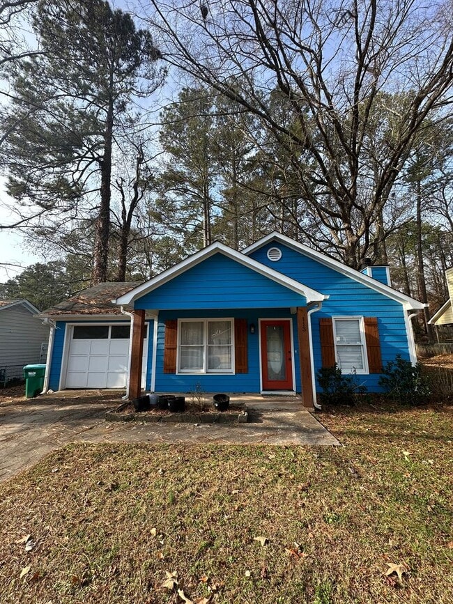 Building Photo - 3 Bedroom, 2 bathroom house on the Eastside, move-in ready