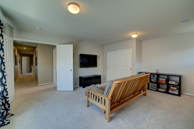 Building Photo - 4Bd/2.5Ba Issaquah House