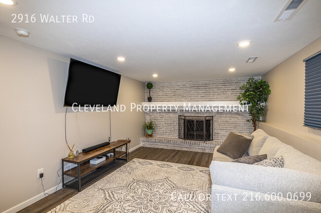 Building Photo - 2916 Walter Rd