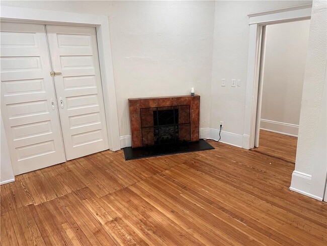 Building Photo - 369 Dargan Pl SW