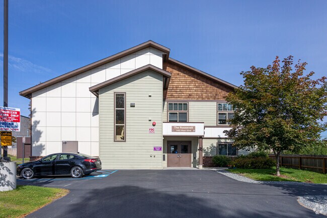 Primary Photo - 1403 W 32nd Ave
