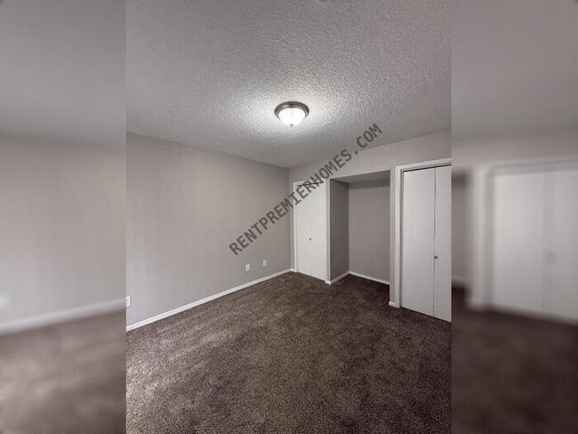 Building Photo - 12421 Acadia Ct