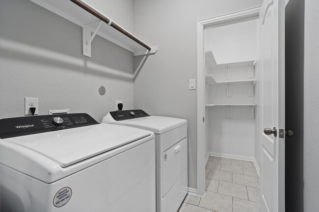 Building Photo - 31635 Heguy Pass