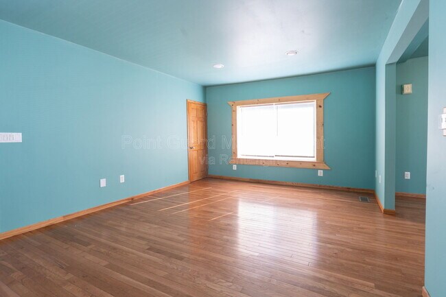 Building Photo - 421 N Emporia Ave