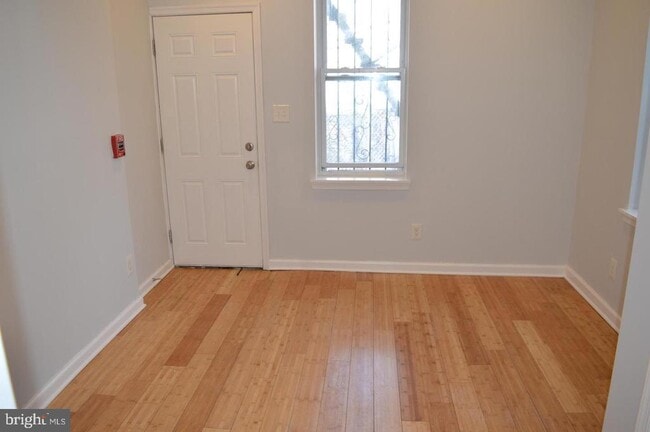 Building Photo - 110 N 51st St