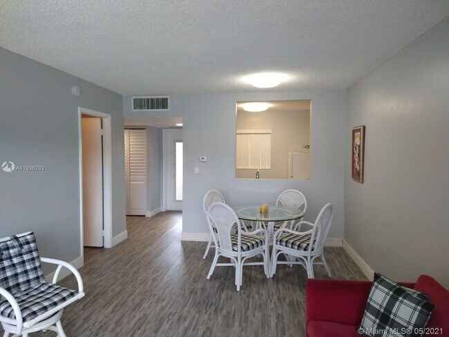 Building Photo - 5102 NW 36th St