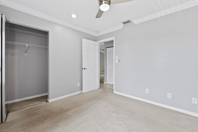 Building Photo - 9413 Boca Cove Cir