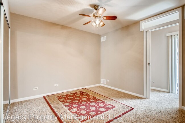 Building Photo - 480 S Marion Pkwy