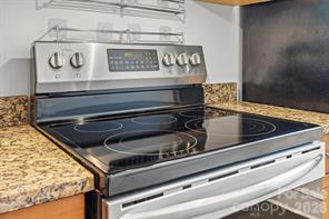 Building Photo - 2145 Kirkwood Ave