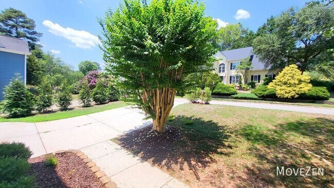 Building Photo - 203 Rose Valley Woods Dr