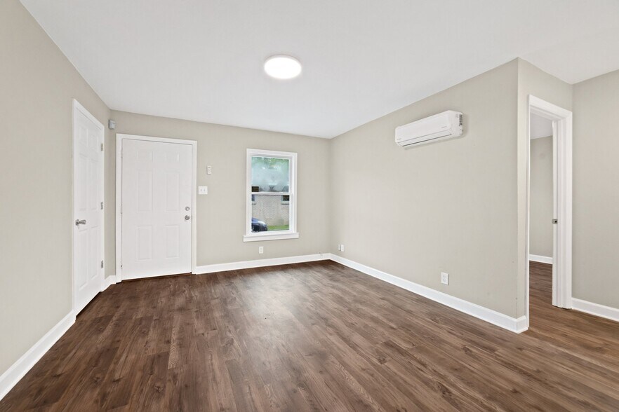 Building Photo - 3410 Elizabeth St NW