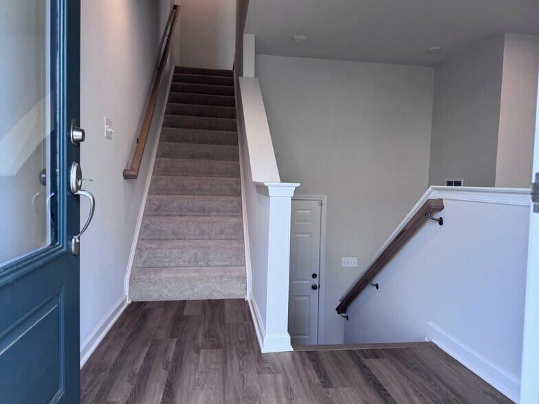 Entrance - 91 Anthem St