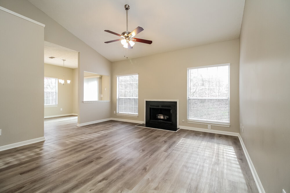 Building Photo - 2212 Oak Barrel Ln