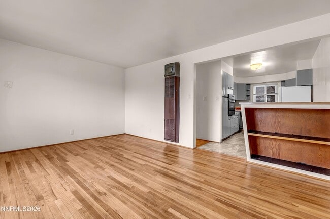 Building Photo - 240 18th St