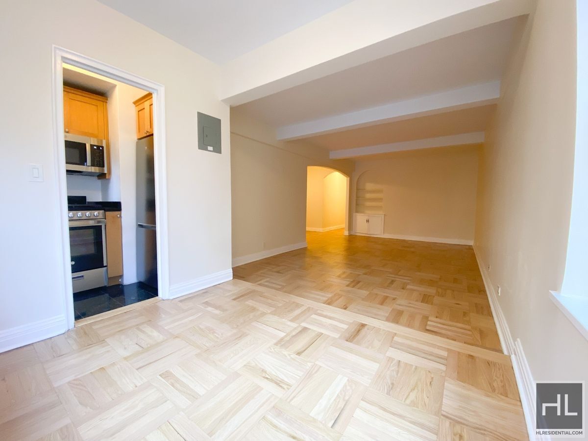 Building Photo - EAST 56 STREET