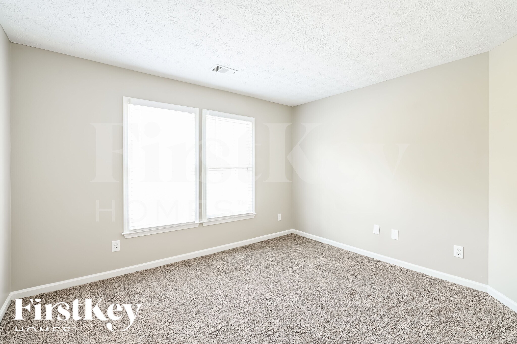 Building Photo - 6882 Waters Edge Dr