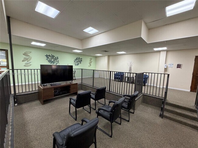 Building Photo - 6020 NW 64th Ave