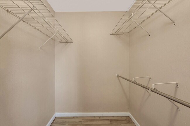 Building Photo - 1612 SE Cascella Ct
