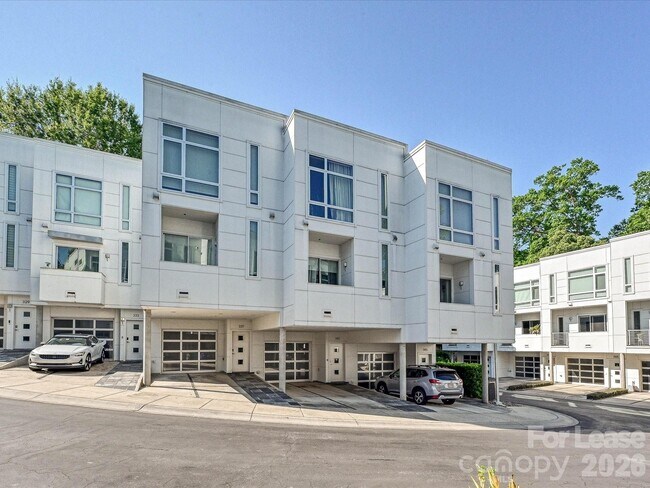 Building Photo - 341 Viburnum Way Ct