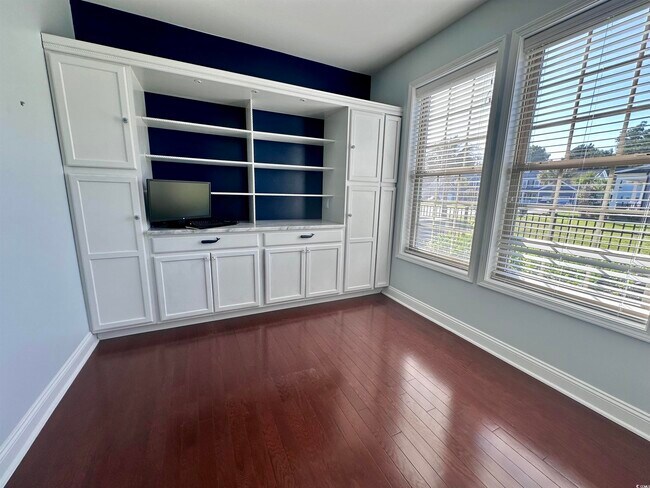 Building Photo - 634 Plantation Oaks Dr