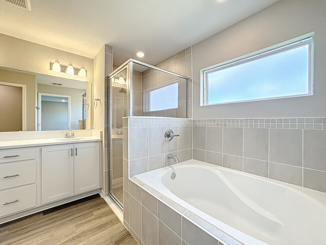 Building Photo - 877 Cypress Creek Run