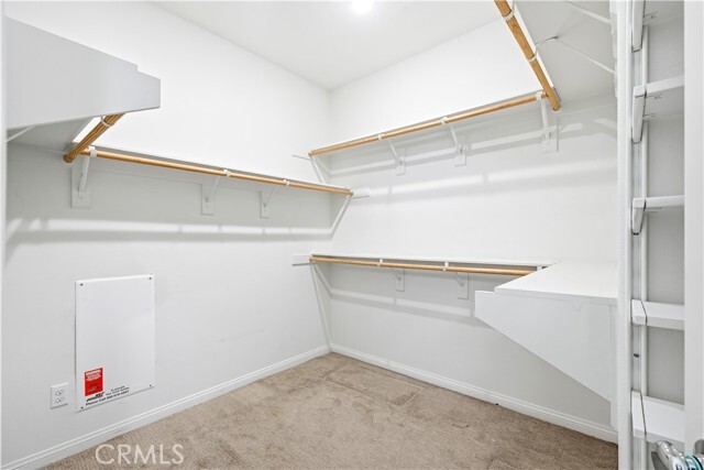 Building Photo - 4722 E Washington Ave