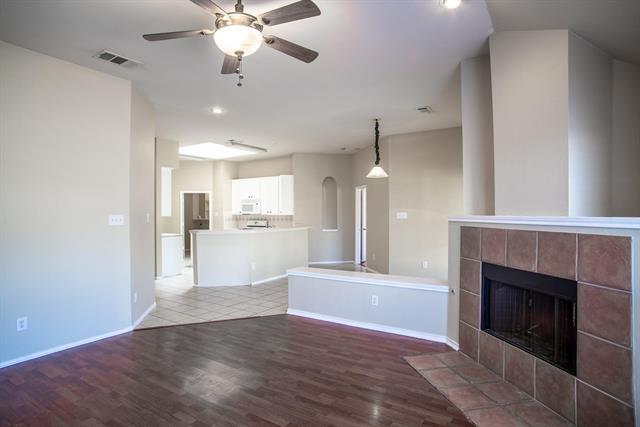 Building Photo - 6823 Woodcrest Ln