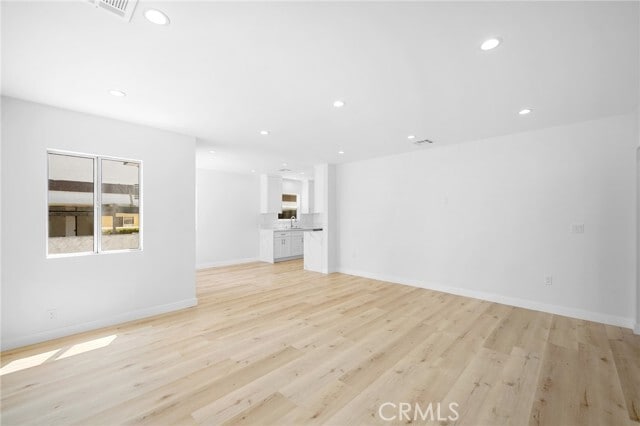 Building Photo - 1025 Linden Ave