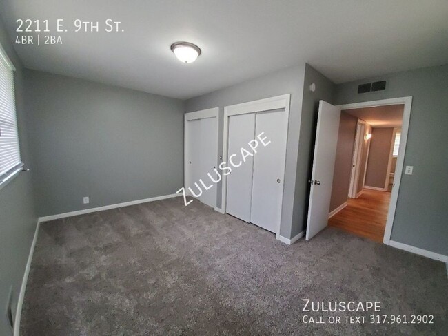 Building Photo - Half Off First Month Rent….2211 E. 9th / S...